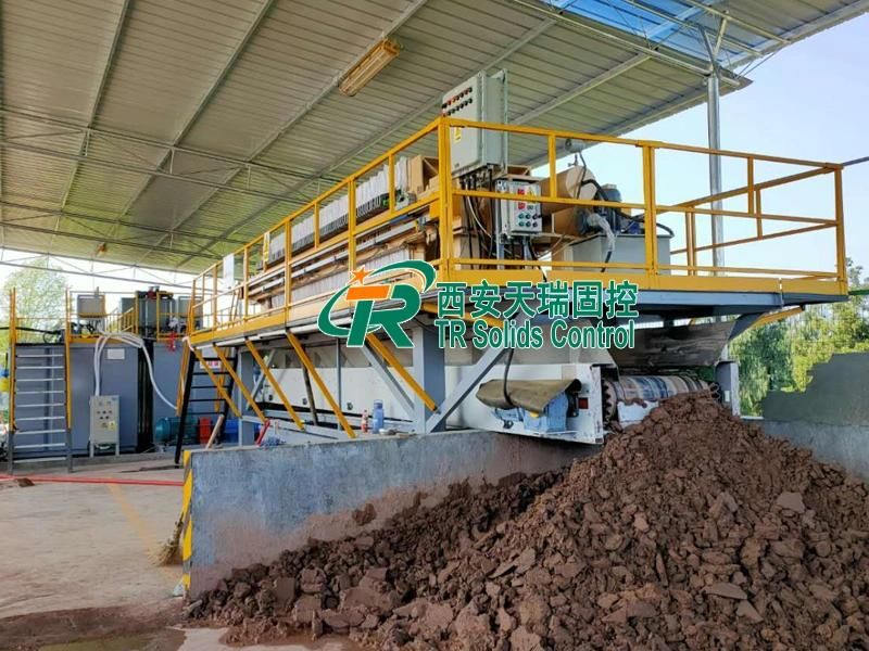 Water Based Management Drilling Mud System with 2 Screw Pumps