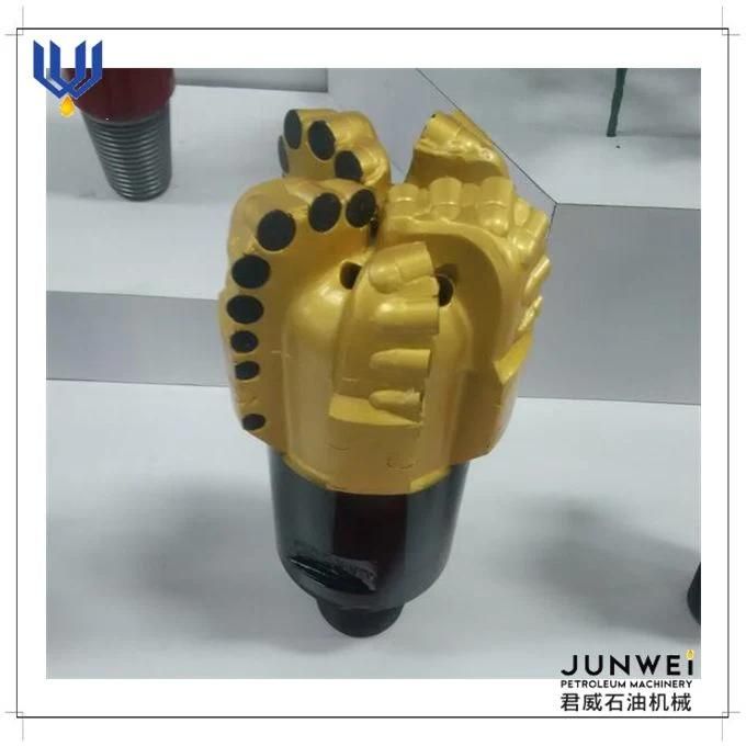4 Blades 5 1/2′′ Oil Gas Exploration Equipment PDC Bit